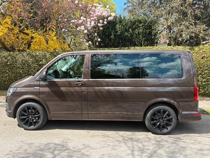 Usata VW T6 Trendline 150 CV (110 kW) 2016 Marrone Furgone