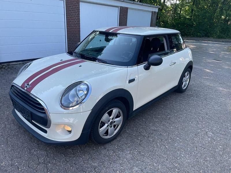 Weiß Gebraucht 2016 Mini ONE Kleinwagen | 6.300 € (Superpreis) - Bild 1/4