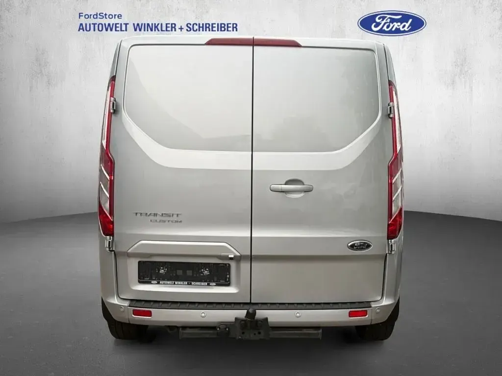 Gebraucht Ford Transit Custom Limited 170 PS (125 kW) 2022 Silber Van