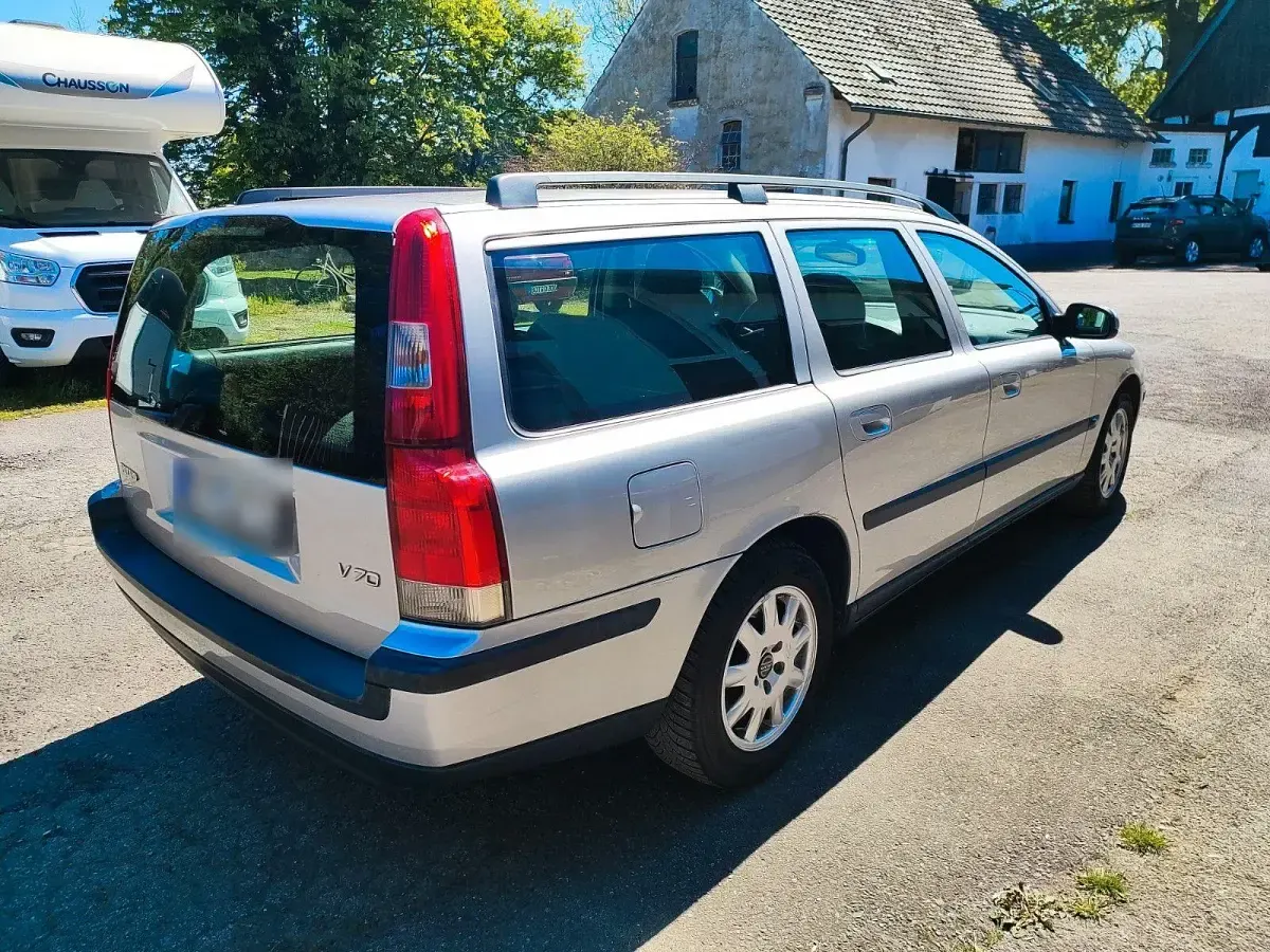 Używany Volvo V70 140 KM (102 kW) 2001 Srebrny Kombi