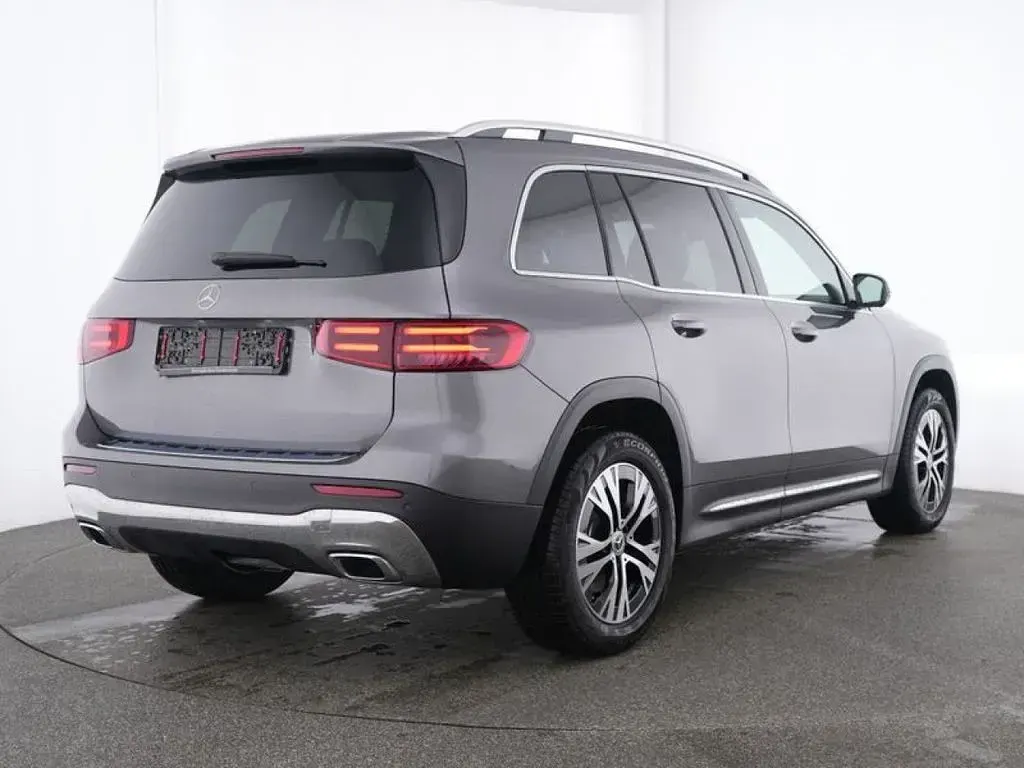 Gebraucht Mercedes GLB220 Progressive 190 PS (139 kW) 2025 Grau SUV