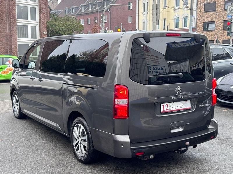 Gebraucht Peugeot Traveller Allure 177 PS (130 kW) 2020 Grau Van / Kleinbus