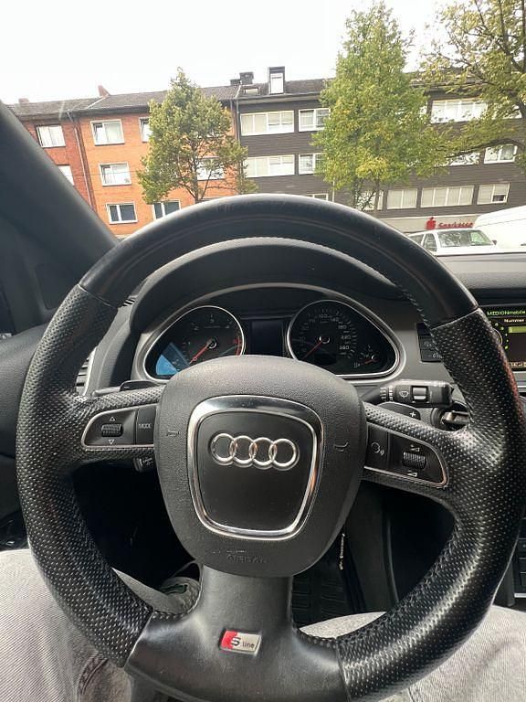 Gebraucht Audi Q7 Ambiente 245 PS (180 kW) 2011 Schwarz SUV