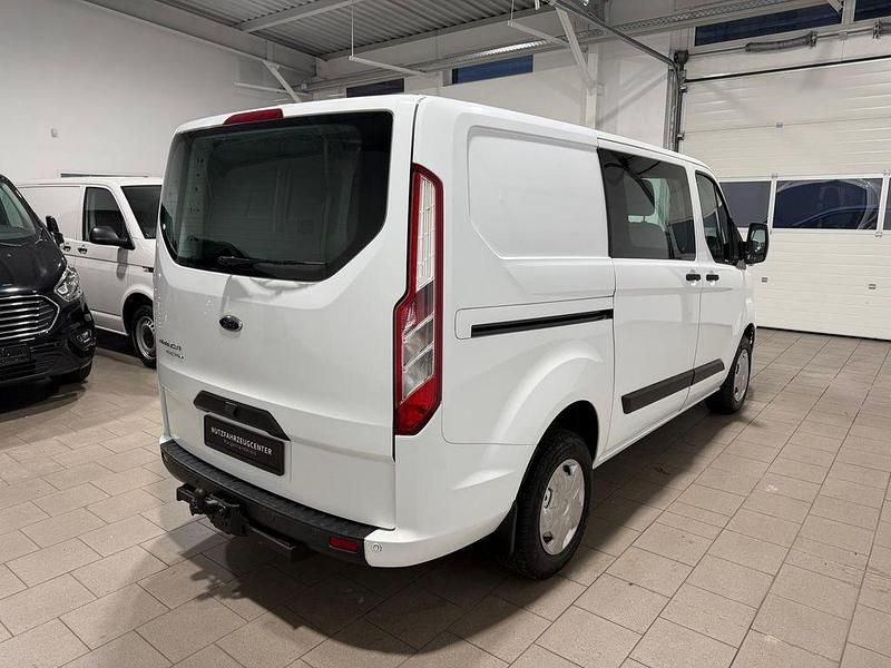 Gebraucht Ford Transit Custom 131 PS (96 kW) 2021 Weiß Van / Kleinbus