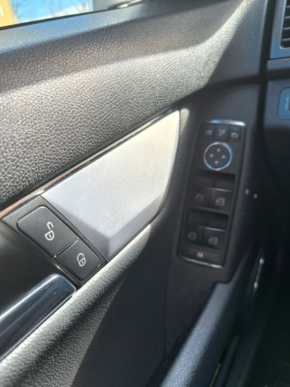 Gebraucht Mercedes C180 156 PS (114 kW) 2010 Silber Limousine