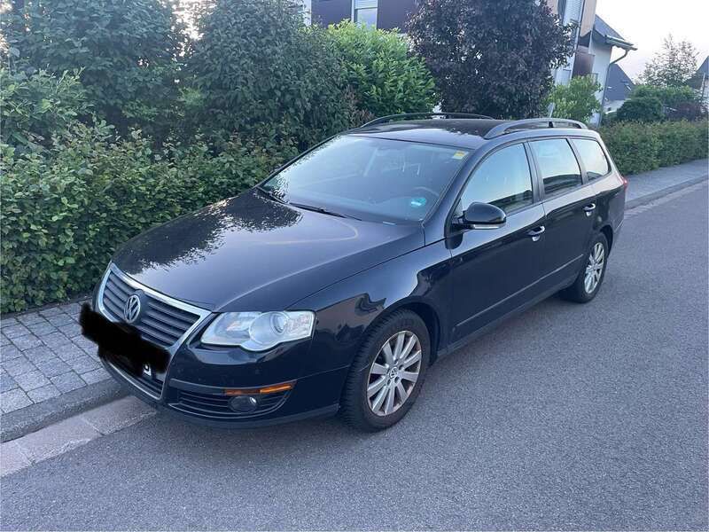 Schwarz Gebraucht 2009 VW Passat Trendline Kombi | 1.800 € (Guter Preis) - Bild 1/4
