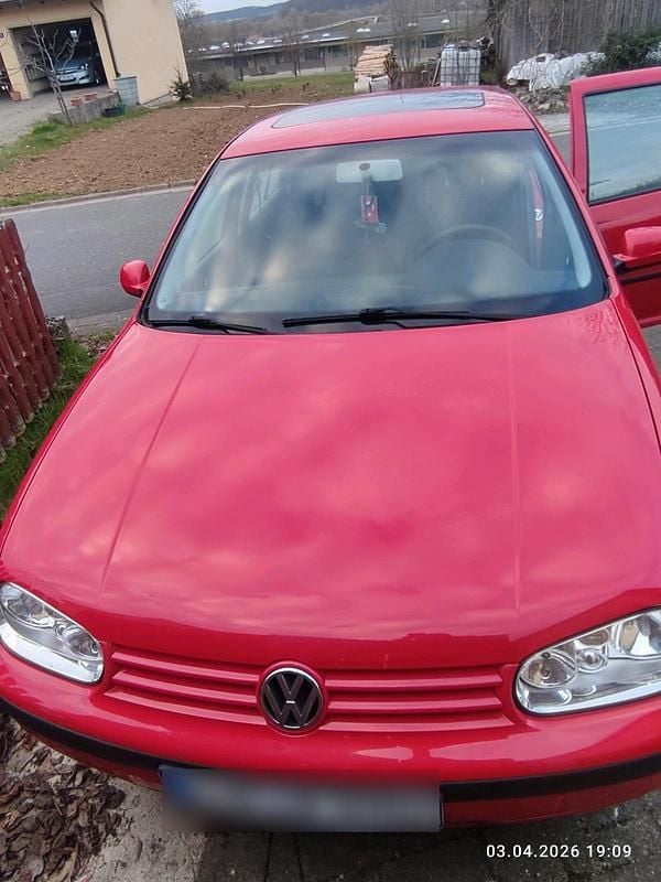 Gebraucht VW Golf IV 75 PS (55 kW) 2002 Rot Kleinwagen