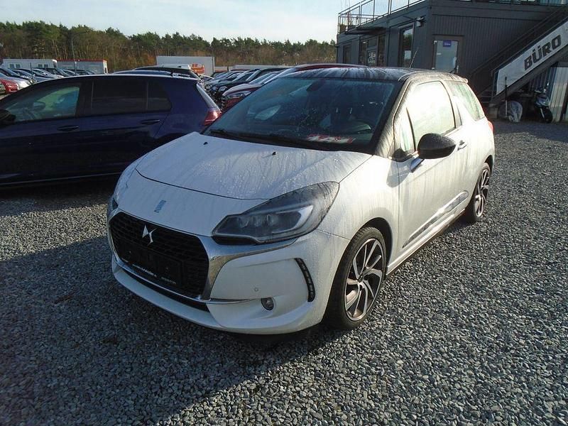 Weiß Gebraucht 2016 DS Automobiles DS3 Sport Chic | 7.950 € (Fairer Preis) - Bild 1/4