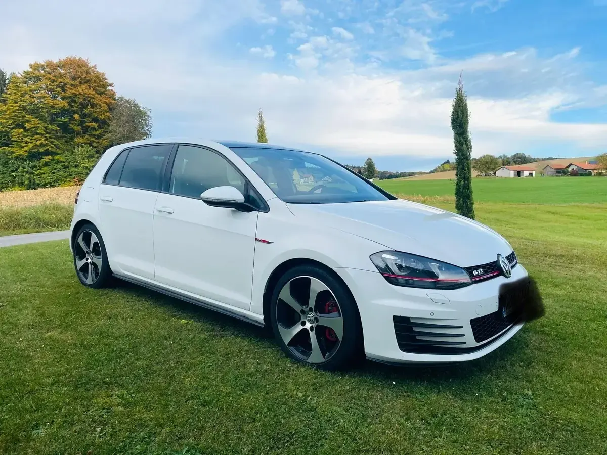 Gebraucht VW Golf VII GTI 230 PS (169 kW) 2013 Weiß Limousine