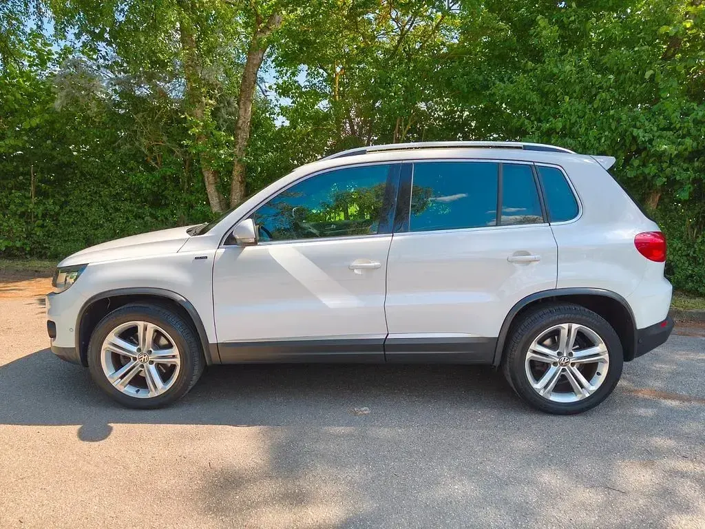 Gebraucht VW Tiguan LOUNGE 150 PS (110 kW) 2016 Weiß SUV