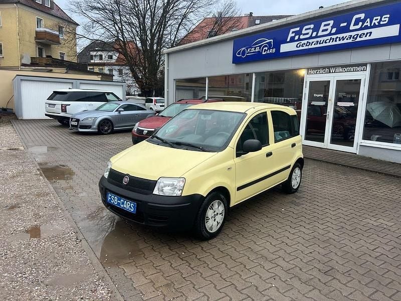Gebraucht Fiat Panda Active 54 PS (39 kW) 2010 Gelb Kleinwagen