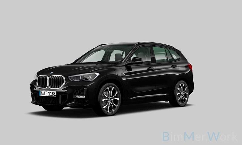Saphirschwarz metallic475 Gebraucht 2021 BMW X1 M Sport SUV | 27.900 € (Fairer Preis) - Bild 1/2