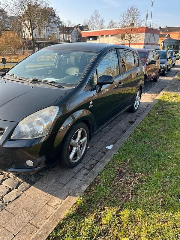Schwarz Gebraucht 2008 Toyota Corolla Verso Van / Kleinbus | 3.400 € (Fairer Preis) - Bild 1/4