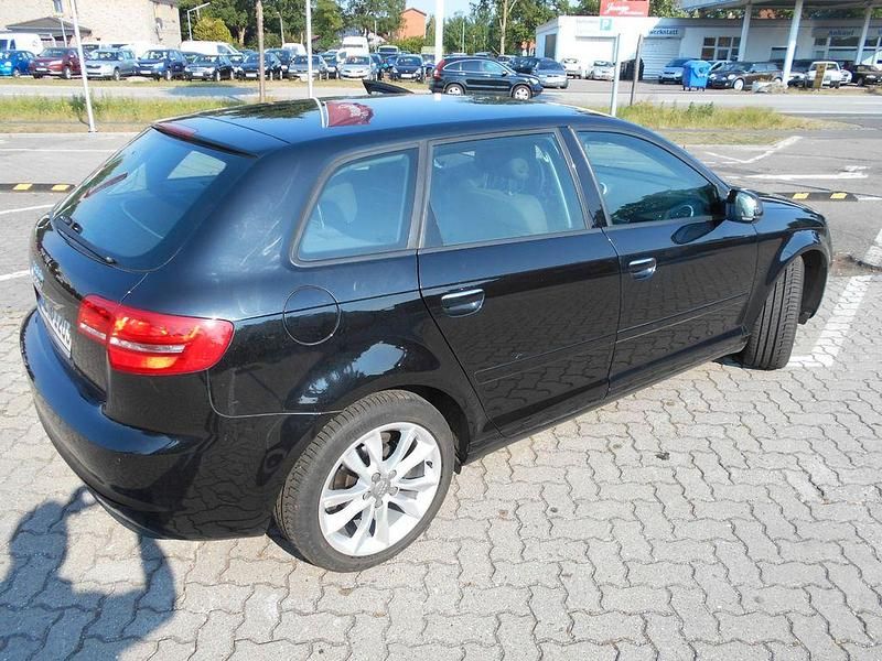 Gebraucht Audi A3 Sport 140 PS (102 kW) 2011 Schwarz Kleinwagen