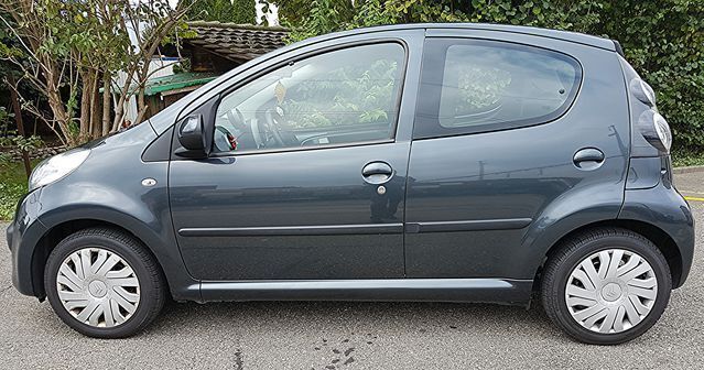Gebraucht Citroën C1 94 PS (69 kW) 2008 Grau metallic Kleinwagen