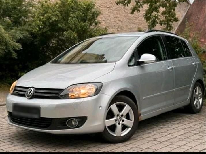 Second-hand VW Golf VI 122 CP (89 kW) 2010 Argintiu Hatchback