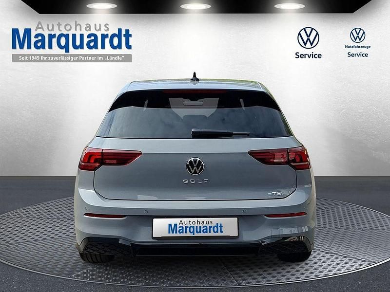 Neu VW Golf VIII R-line 150 PS (110 kW) 2026 Grau Limousine