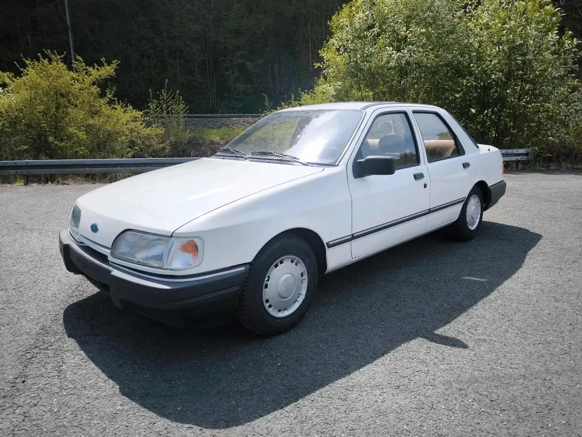 Gebraucht Ford Sierra 72 PS (52 kW) 1989 Weiß Limousine