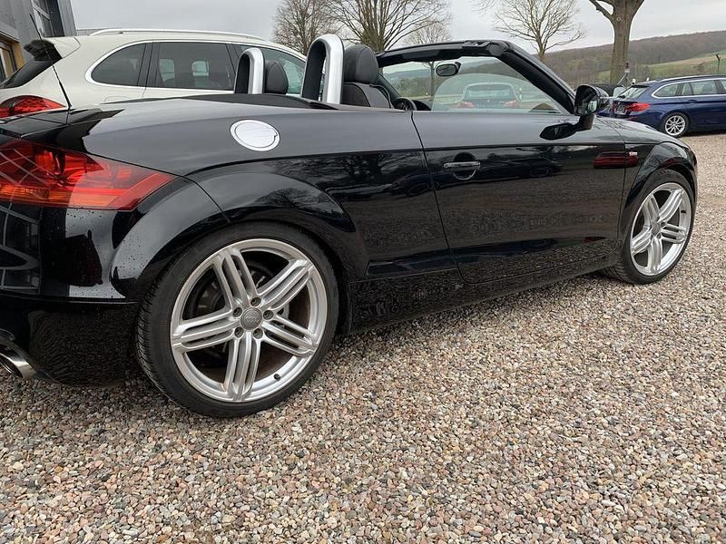 Gebraucht Audi TT Roadster S-Line 211 PS (155 kW) 2012 Brillantschwarz Cabrio