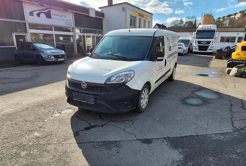 Gebraucht Fiat Doblò Basis 74 PS (54 kW) 2015 Weiß Van / Kleinbus