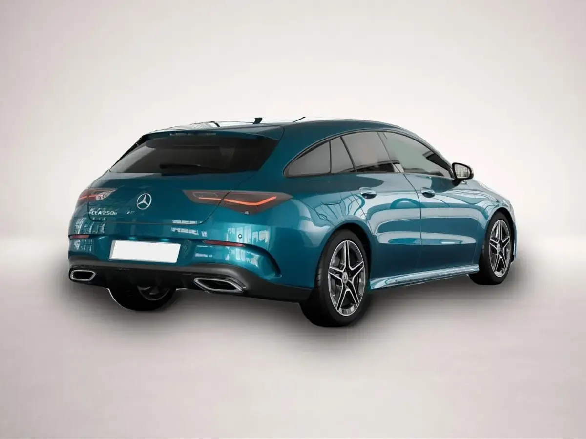 Gebraucht Mercedes CLA250 163 PS (119 kW) 2025 Manufacturer Coupé