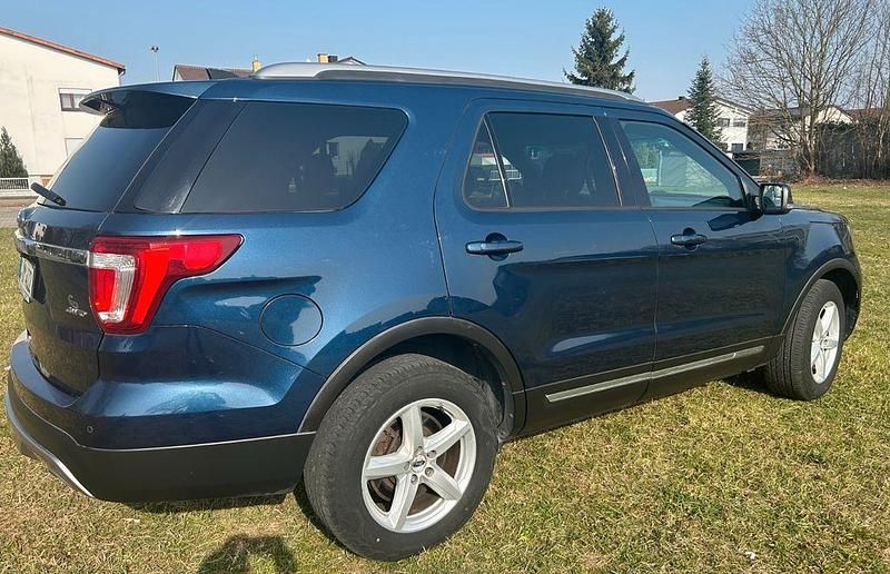 Gebraucht Ford Explorer XLT 294 PS (216 kW) 2016 Blau SUV