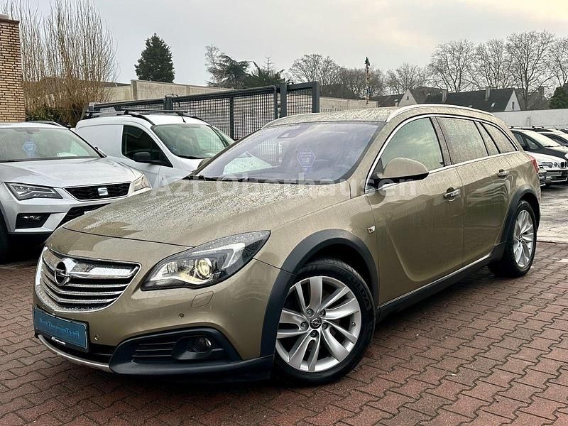 Gebraucht Opel Insignia Country Tourer 250 PS (183 kW) 2014 Olive beige (m2) Kombi