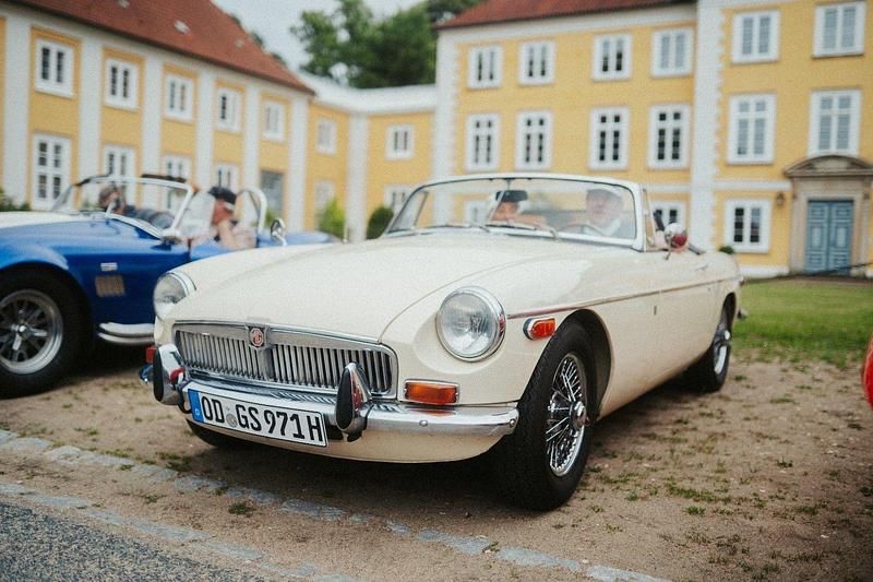 Second-hand MG B 95 CP (69 kW) 1971 Bej Cabrio