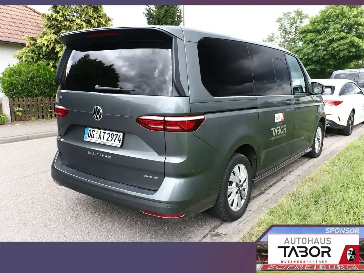 Gebraucht VW LT Life 218 PS (160 kW) 2022 Indiumgrau metallic Van / Kleinbus