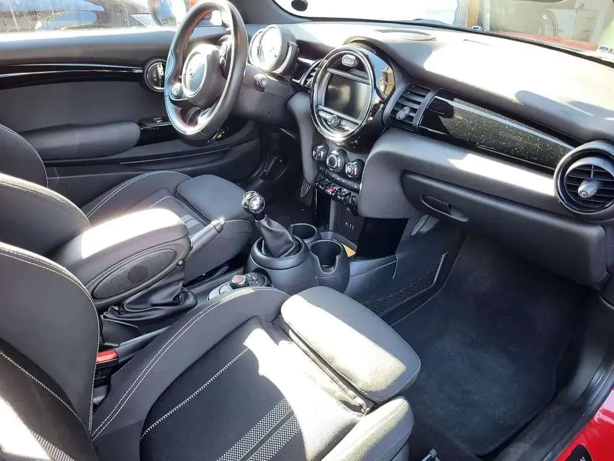 Gebraucht Mini John Cooper Works 102 PS (75 kW) 2018 Rot Kleinwagen