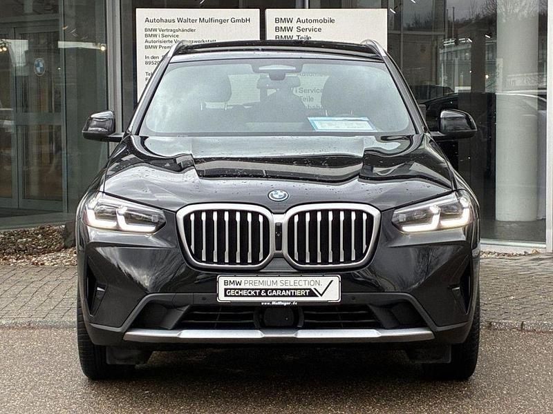 Gebraucht BMW X3 Performance 292 PS (214 kW) 2024 Black sapphire SUV