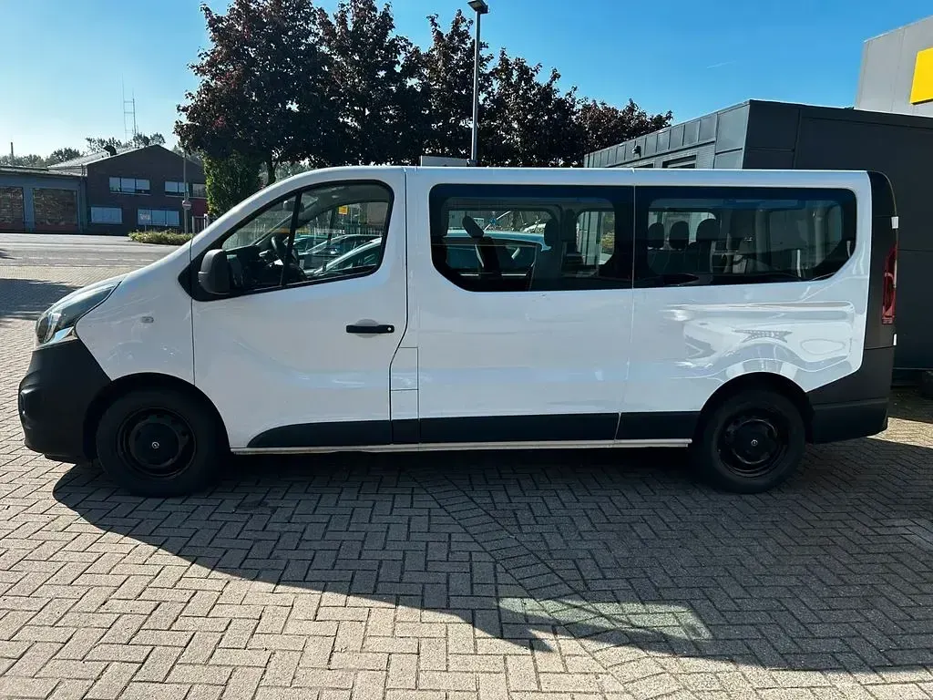 Gebraucht Opel Vivaro 125 PS (91 kW) 2017 Weiß Van / Kleinbus