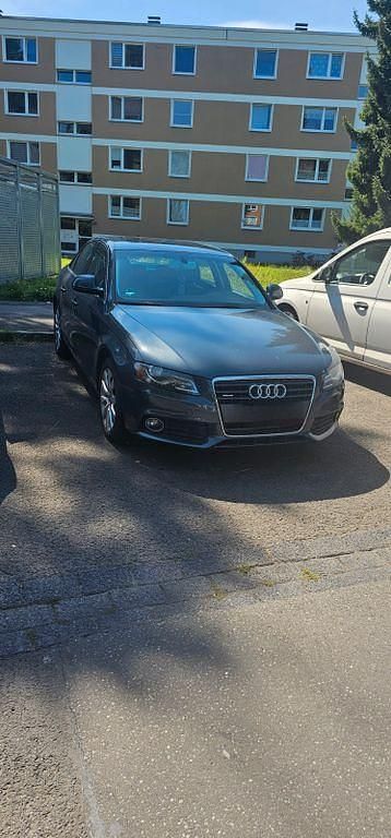 Grau Gebraucht 2009 Audi A4 S-Line Limousine | 4.500 € (Superpreis) - Bild 1/4