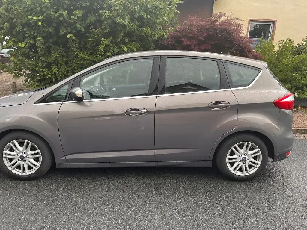 Gebraucht Ford C-MAX Titanium 125 PS (91 kW) 2014 Andere farben Van / Kleinbus