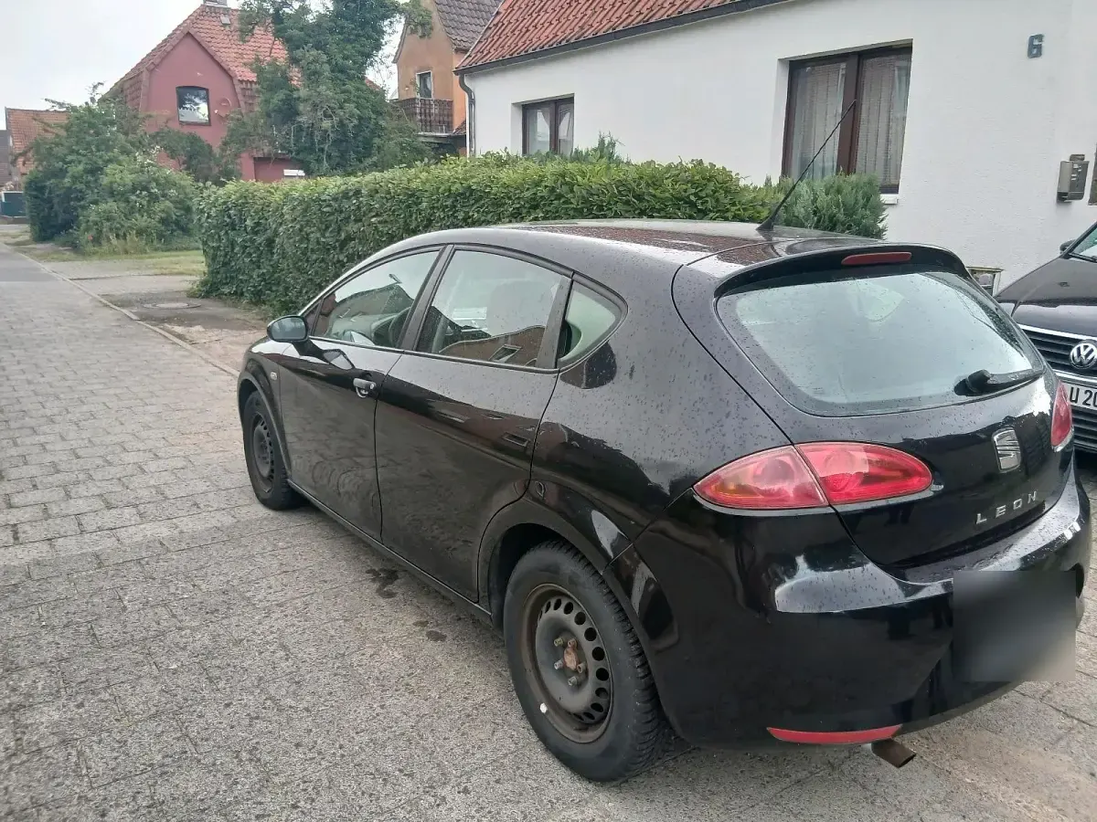 Gebraucht Seat Leon 102 PS (75 kW) 2008 Schwarz Kleinwagen