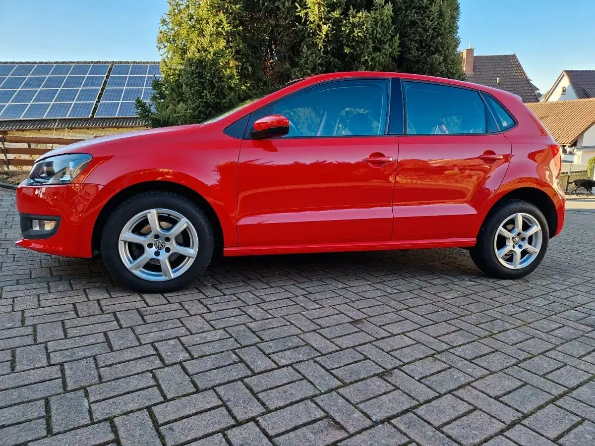 Gebraucht VW Polo 90 PS (66 kW) 2012 Rot Kleinwagen