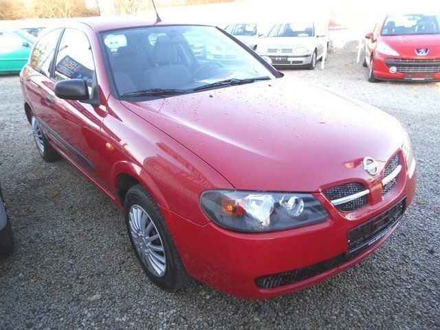 Gebraucht Nissan Almera Acenta 98 PS (72 kW) 2004 Rot Limousine