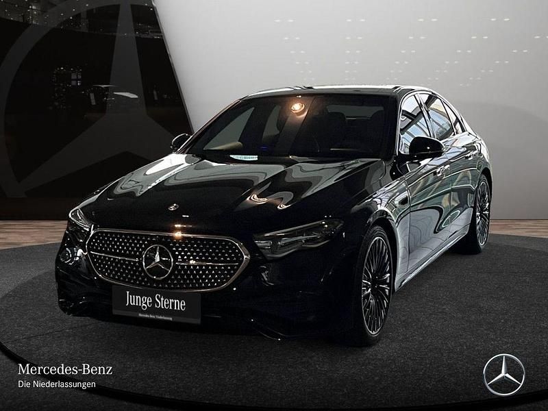Gebraucht Mercedes E220 AMG 197 PS (144 kW) 2025 Schwarz Limousine