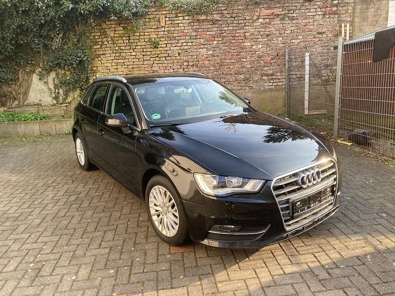 Gebraucht Audi A3 Ambiente 110 PS (80 kW) 2016 Schwarz Limousine
