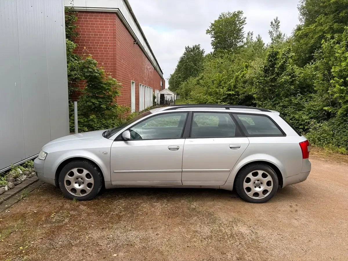 Gebraucht Audi A4 131 PS (96 kW) 2004 Silber Kombi