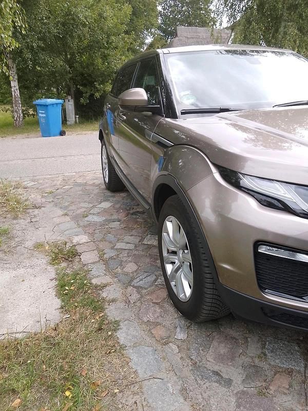 Gebraucht Land Rover Range Rover evoque 150 PS (110 kW) 2018 Braun SUV