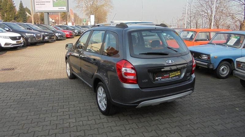 Gebraucht Lada Kalina 98 PS (72 kW) 2017 Grau Kombi