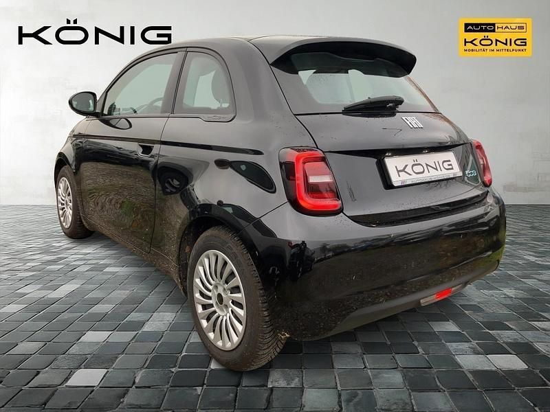 Gebraucht Fiat 500e 86 kW (118 PS) 2023 Schwarz Kleinwagen