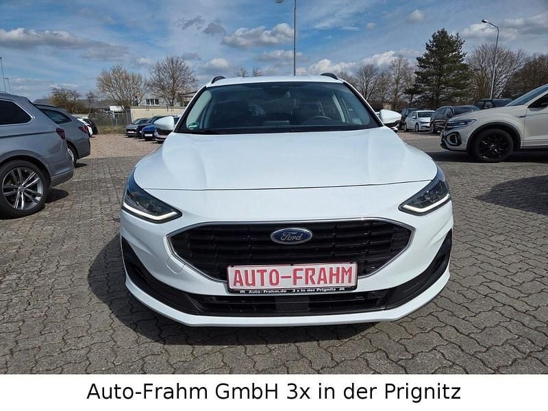 Gebraucht Ford Focus Cool & Connect 120 PS (88 kW) 2022 Weiß Kombi