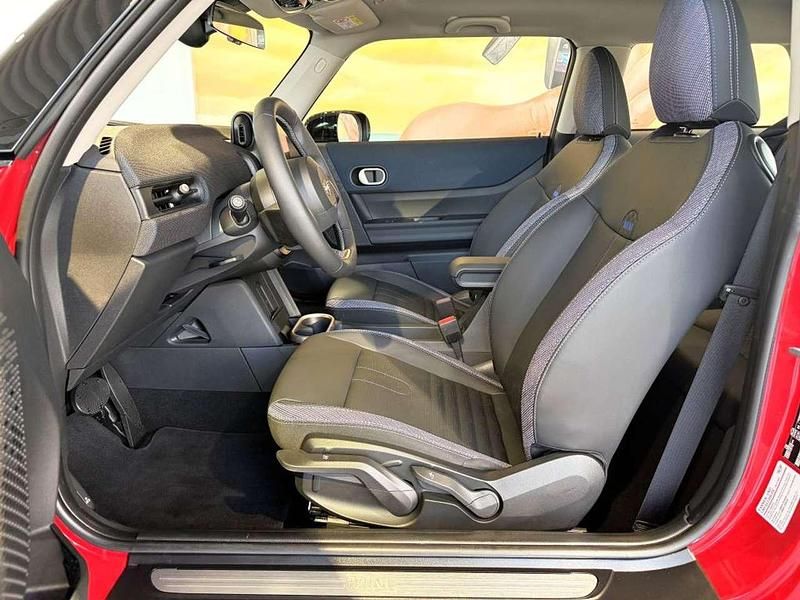 Gebraucht Mini Cooper Classic 156 PS (114 kW) 2024 Chili red ii Kleinwagen