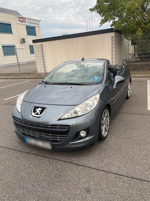 Grau Gebraucht 2010 Peugeot 207 CC Cabrio | 2.800 € (Fairer Preis) - Bild 1/4