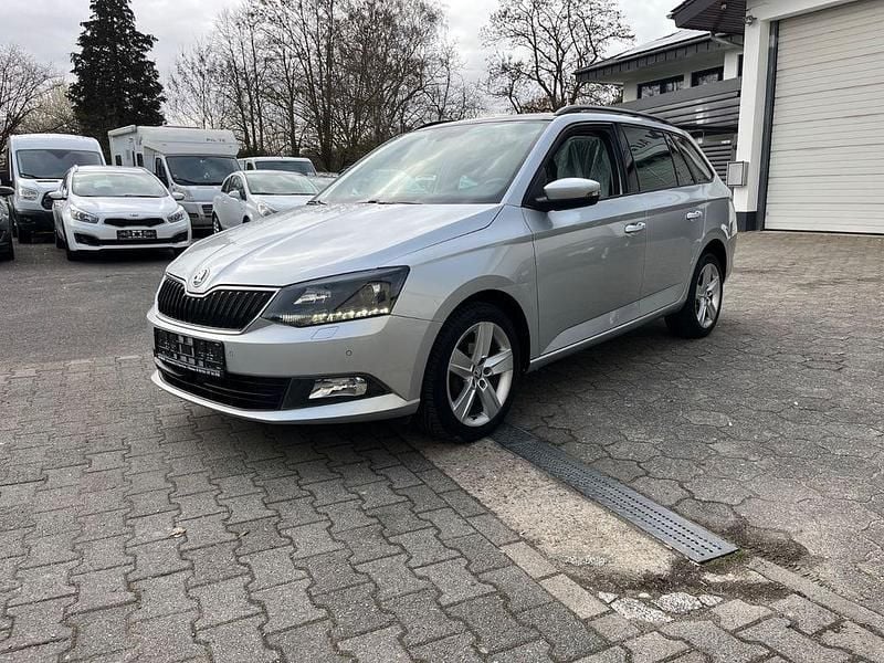 Gebraucht Skoda Fabia Joy 90 PS (66 kW) 2016 Silber Kombi