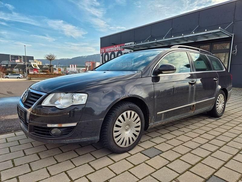 Schwarz Gebraucht 2010 VW Passat Comfortline Kombi | 2.480 € (Guter Preis) - Bild 1/4