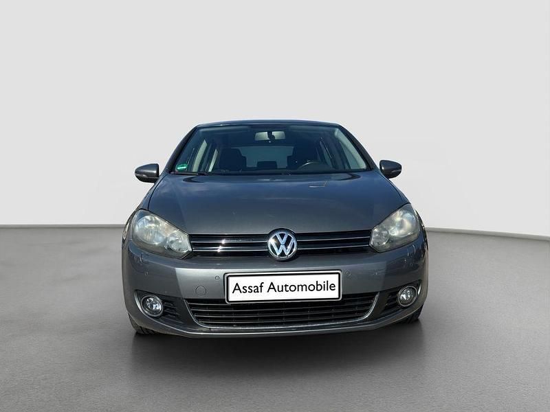 Gebraucht VW Golf VII Highline 122 PS (89 kW) 2012 Grau Limousine