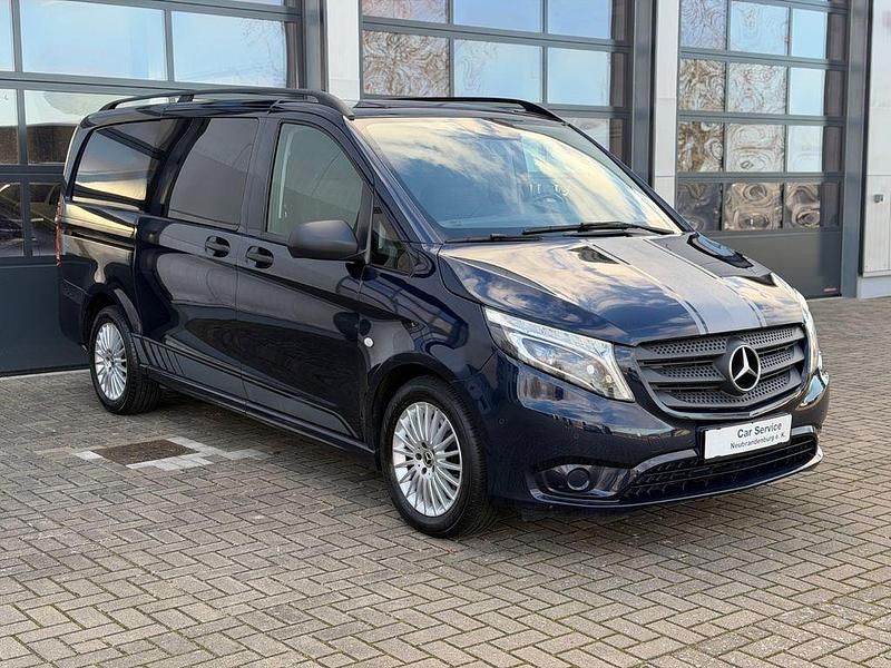 Gebraucht Mercedes Vito 190 PS (139 kW) 2020 Blau Van